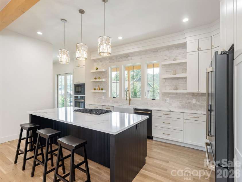 11 Magnolia View Trail, Asheville, NC 28804.  MLS# CAR4392960, YatesRealty ID 1109. 