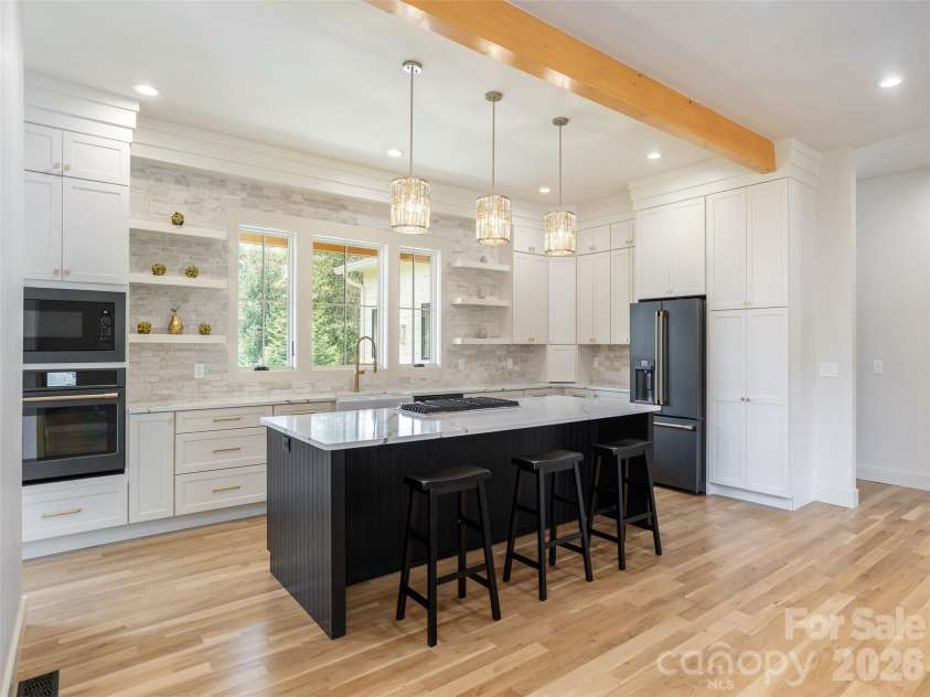 11 Magnolia View Trail, Asheville, NC 28804.  MLS# CAR4392960, YatesRealty ID 1109. 