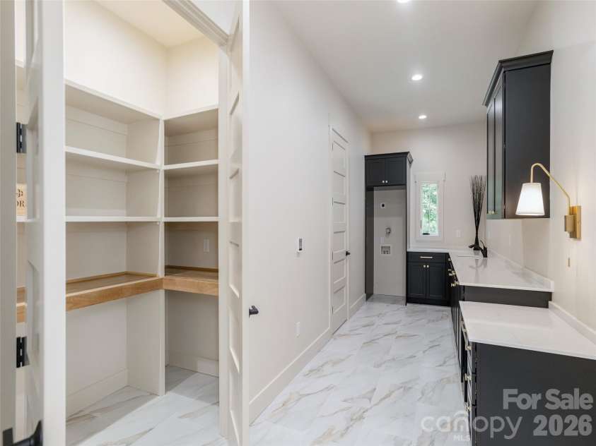 11 Magnolia View Trail, Asheville, NC 28804.  MLS# CAR4392960, YatesRealty ID 1109. 