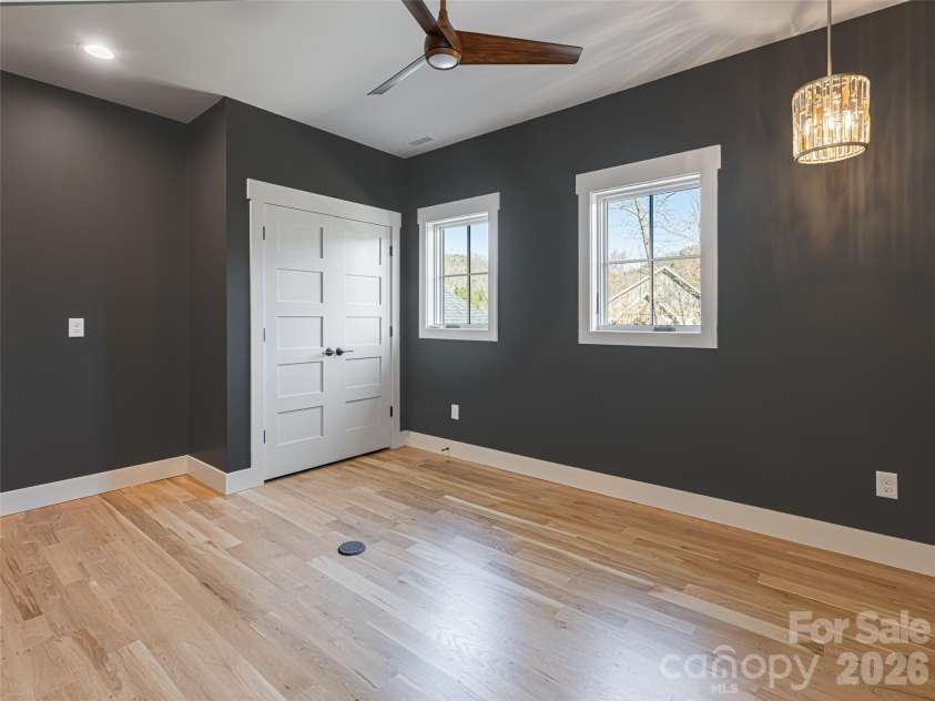 11 Magnolia View Trail, Asheville, NC 28804.  MLS# CAR4392960, YatesRealty ID 1109. 