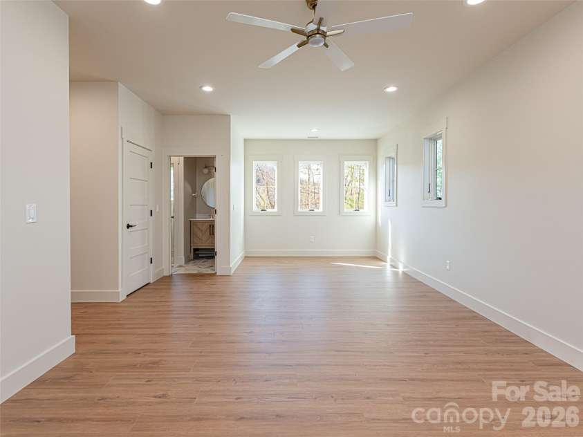 11 Magnolia View Trail, Asheville, NC 28804.  MLS# CAR4392960, YatesRealty ID 1109. 