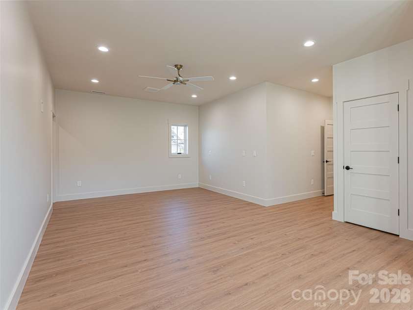 11 Magnolia View Trail, Asheville, NC 28804.  MLS# CAR4392960, YatesRealty ID 1109. 