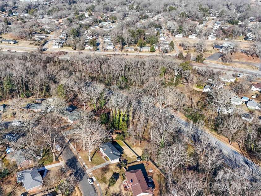 811 Colonial Drive, Rock Hill, SC 29730.  MLS# CAR4217347, YatesRealty ID 1109. 