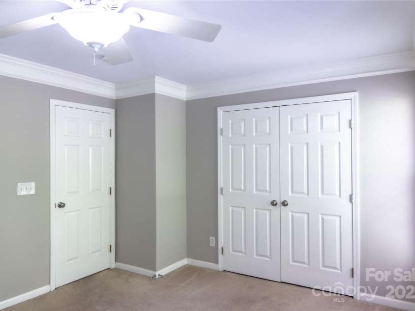 9532 Cadman Court, Cornelius, NC 28031.  MLS# CAR4255121, YatesRealty ID 11090. 