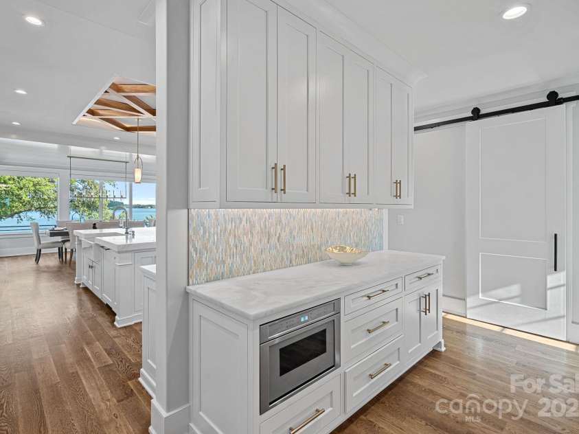 7861 Live Oaks Drive, Denver, NC 28037.  MLS# CAR4248991, YatesRealty ID 11091. 