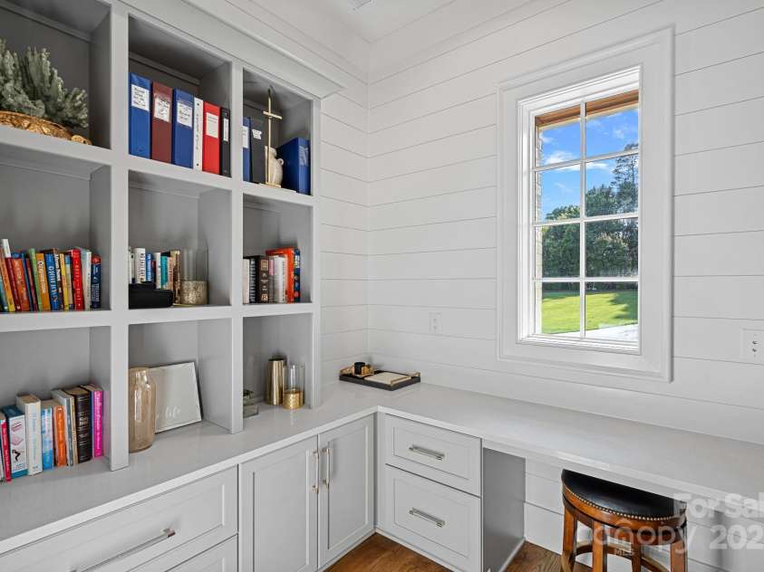 7861 Live Oaks Drive, Denver, NC 28037.  MLS# CAR4248991, YatesRealty ID 11091. 