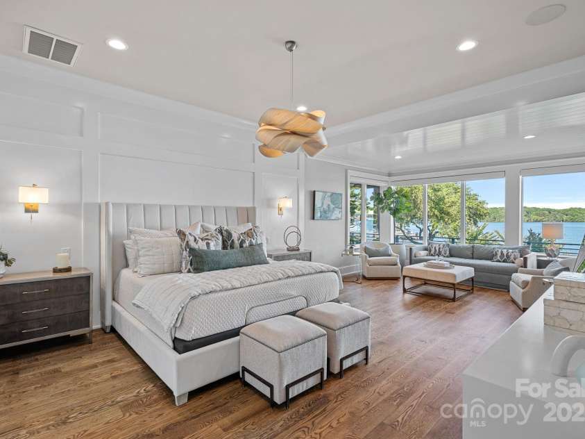 7861 Live Oaks Drive, Denver, NC 28037.  MLS# CAR4248991, YatesRealty ID 11091. 