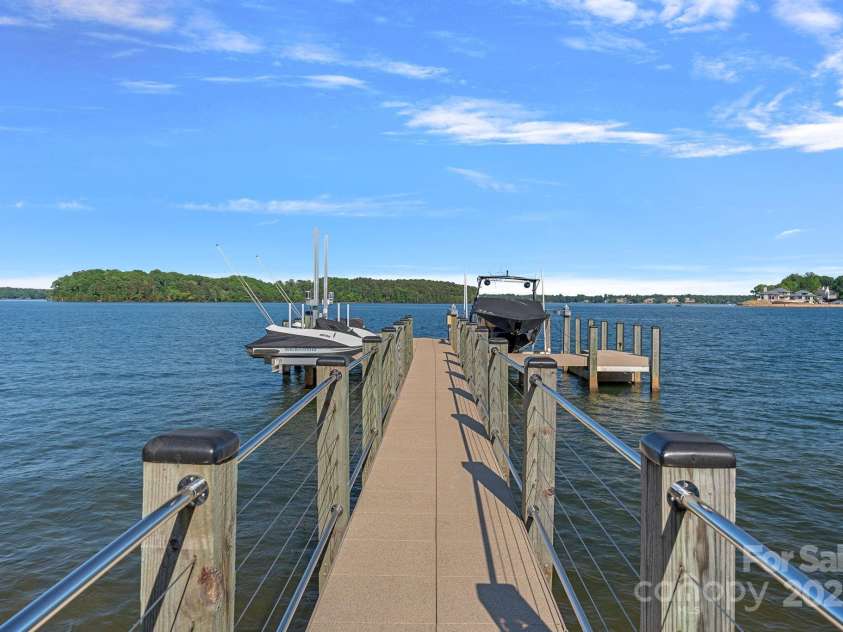 7861 Live Oaks Drive, Denver, NC 28037.  MLS# CAR4248991, YatesRealty ID 11091. 