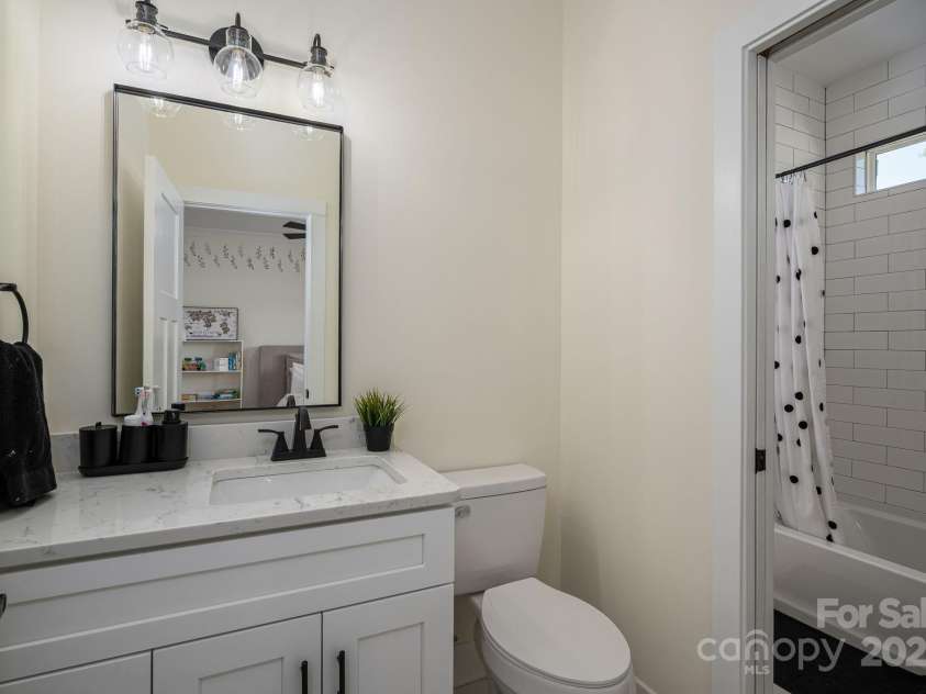 115 Woodward Way, Iron Station, NC 28080.  MLS# CAR4253712, YatesRealty ID 11092. Jack & Jill Bath