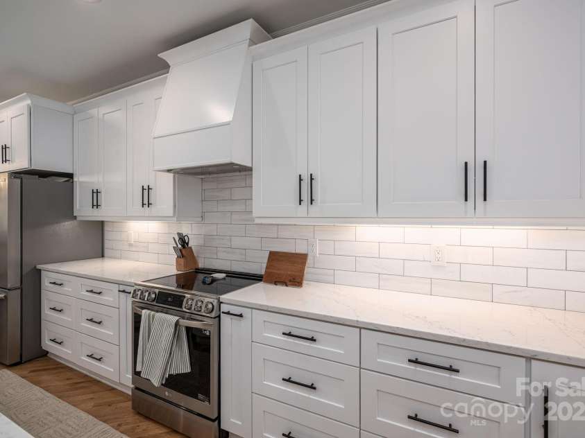 115 Woodward Way, Iron Station, NC 28080.  MLS# CAR4253712, YatesRealty ID 11092. Kitchen View 3