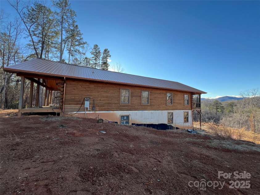 173 Shady Bark Lane, Rutherfordton, NC 28139.  MLS# CAR4221448, YatesRealty ID 11093. 