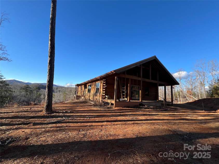 173 Shady Bark Lane, Rutherfordton, NC 28139.  MLS# CAR4221448, YatesRealty ID 11093. 