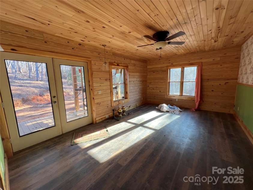 173 Shady Bark Lane, Rutherfordton, NC 28139.  MLS# CAR4221448, YatesRealty ID 11093. 