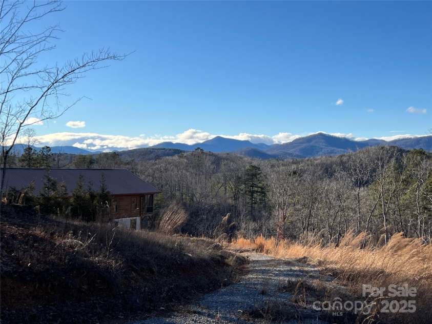 173 Shady Bark Lane, Rutherfordton, NC 28139.  MLS# CAR4221448, YatesRealty ID 11093. 