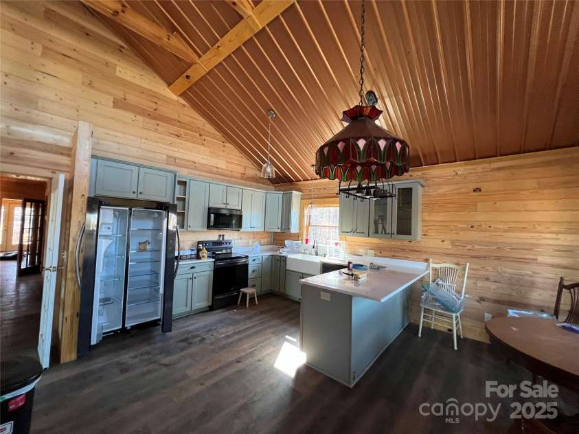 173 Shady Bark Lane, Rutherfordton, NC 28139.  MLS# CAR4221448, YatesRealty ID 11093. 