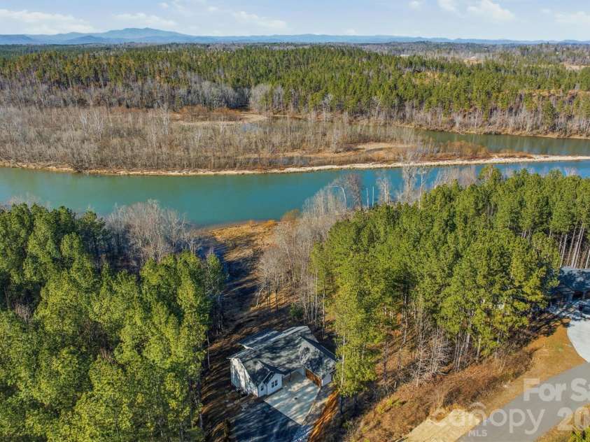 291 Table Rock Trace, Valdese, NC 28690.  MLS# CAR4341433, YatesRealty ID 11093. 