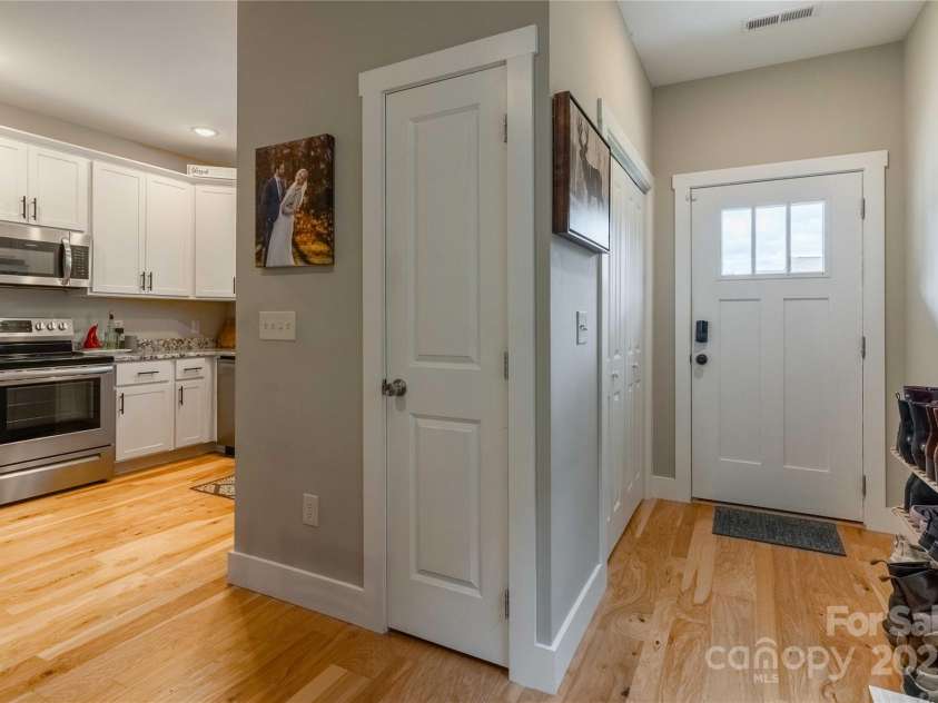 60 wheeler Road, Weaverville, NC 28787.  MLS# CAR4253951, YatesRealty ID 11094. 