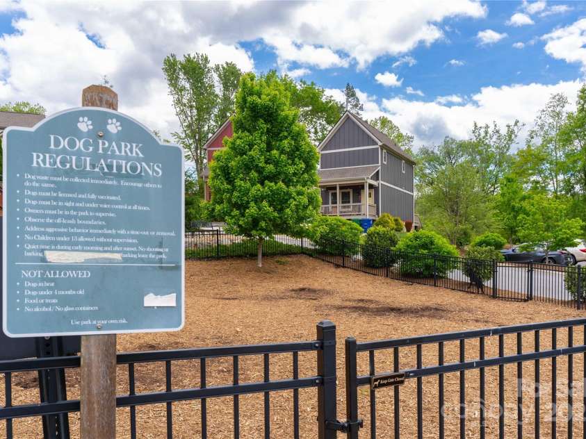 60 wheeler Road, Weaverville, NC 28787.  MLS# CAR4253951, YatesRealty ID 11094. 