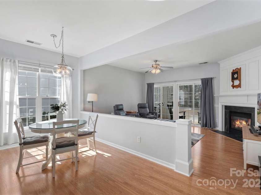 9205 Kestral Ridge Drive, Charlotte, NC 28269.  MLS# CAR4231502, YatesRealty ID 11095. 