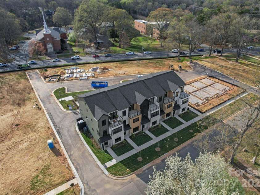 714 Falling Oak Alley, Huntersville, NC 28078.  MLS# CAR4247686, YatesRealty ID 11098. 