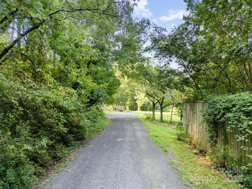 1932 Slater Road, Charlotte, NC 28216.  MLS# CAR4293590, YatesRealty ID 111. 