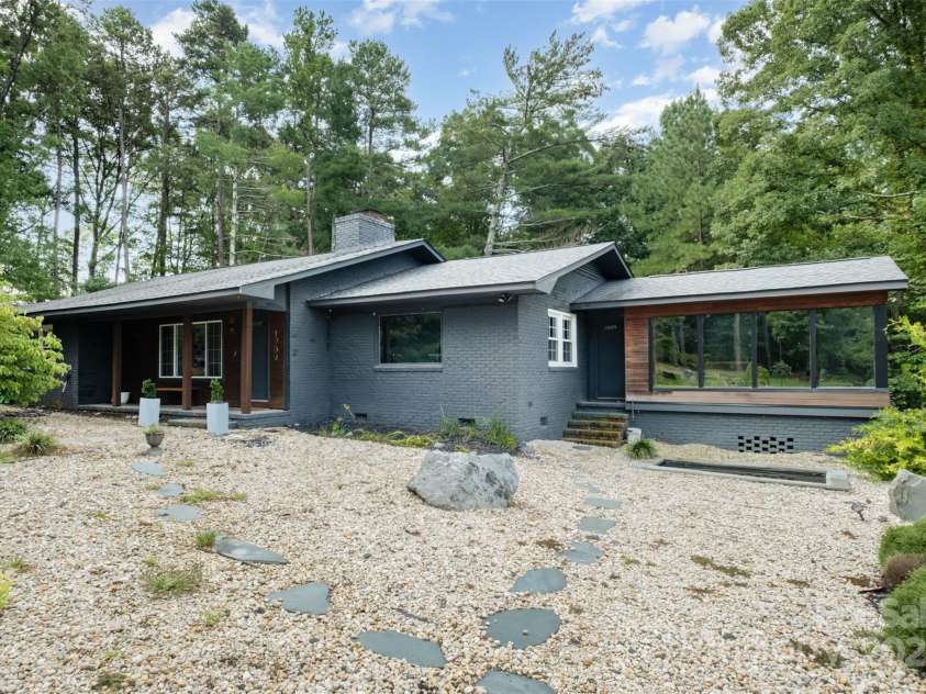 1932 Slater Road, Charlotte, NC 28216.  MLS# CAR4293590, YatesRealty ID 111. 