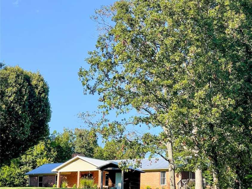 1610 Sierra Road, York, SC 29745.  MLS# CAR4184890, YatesRealty ID 1110. 