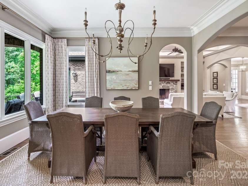16824 Ashton Oaks Drive, Charlotte, NC 28278.  MLS# CAR4221737, YatesRealty ID 1110. Formal Dining Room