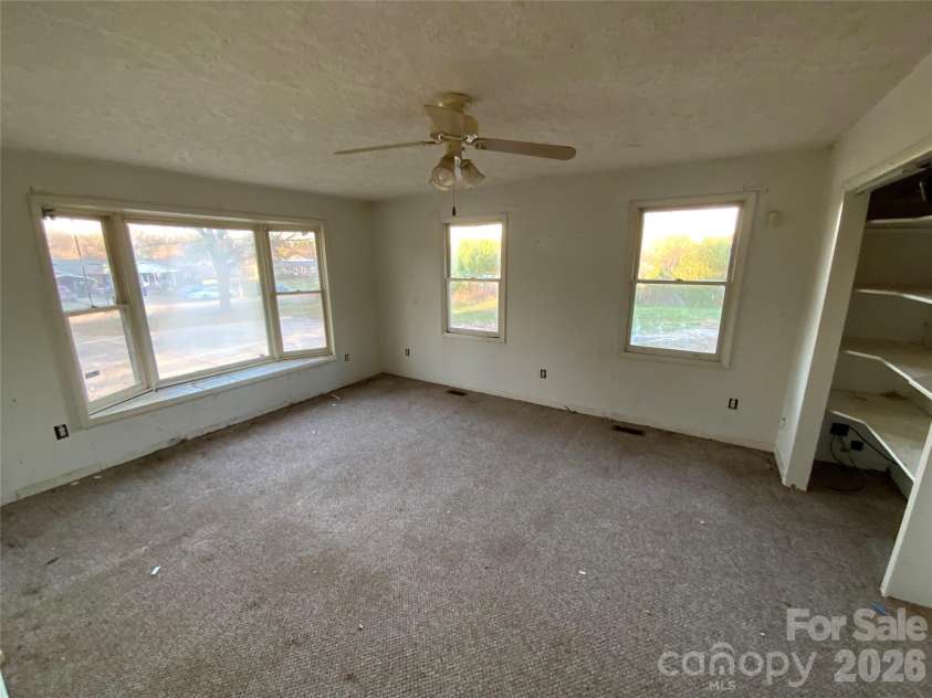 154 Lovelace Road, Forest City, NC 28043.  MLS# CAR4360348, YatesRealty ID 11101. 
