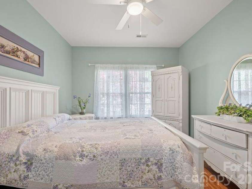 16515 Amberside Road, Cornelius, NC 28031.  MLS# CAR4366674, YatesRealty ID 11103. Primary BR with large windows