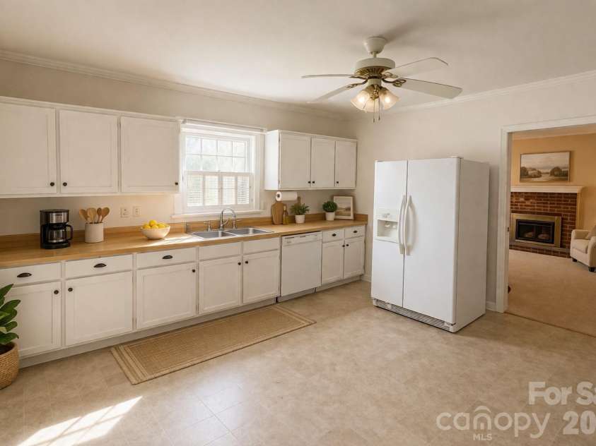 416 Liberty Street, Winnsboro, SC 29180.  MLS# CAR4360843, YatesRealty ID 11104. 