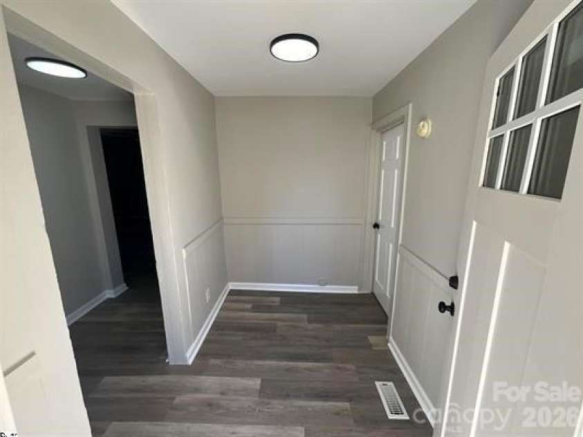 505 Robinson Street, Gaffney, SC 29340.  MLS# CAR4363243, YatesRealty ID 11105. 