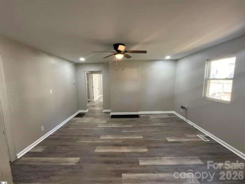 505 Robinson Street, Gaffney, SC 29340.  MLS# CAR4363243, YatesRealty ID 11105. 