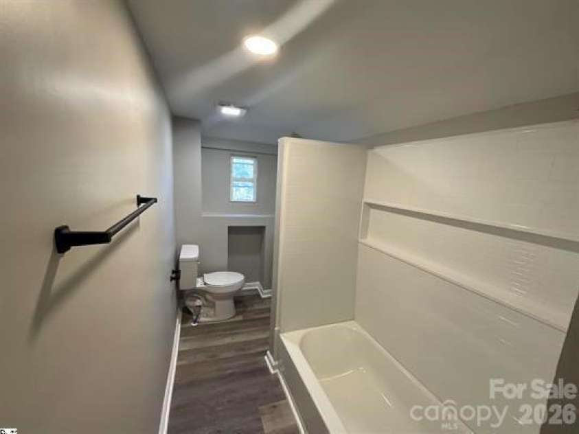 505 Robinson Street, Gaffney, SC 29340.  MLS# CAR4363243, YatesRealty ID 11105. 