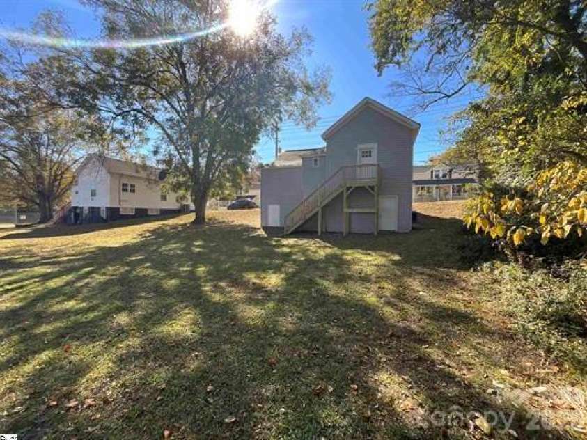505 Robinson Street, Gaffney, SC 29340.  MLS# CAR4363243, YatesRealty ID 11105. 