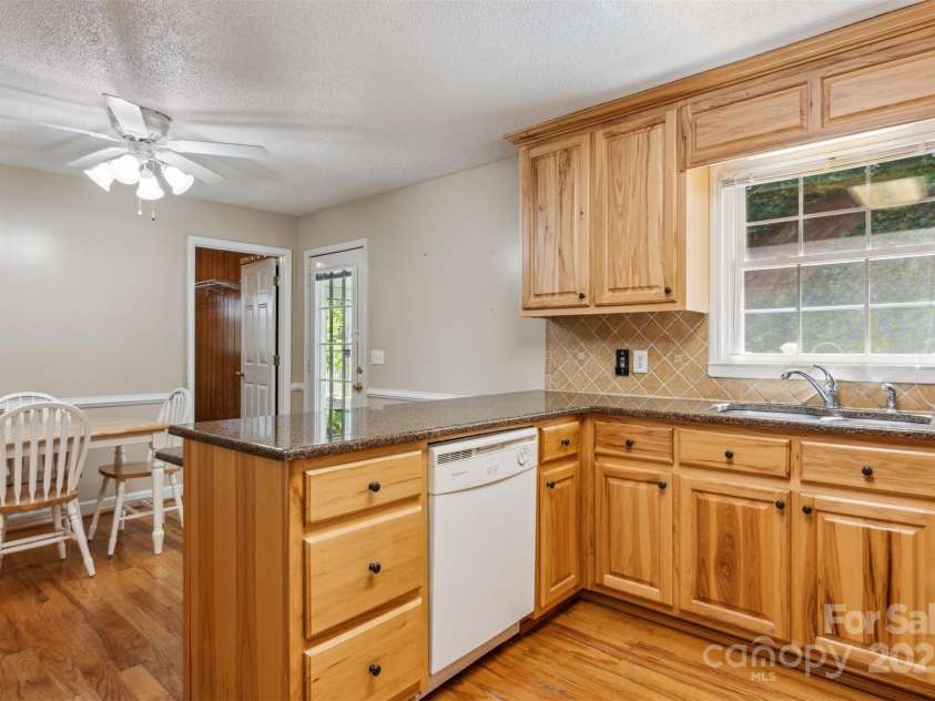 2196 Uphill Lane, Lenoir, NC 28645.  MLS# CAR4294545, YatesRealty ID 11106. 