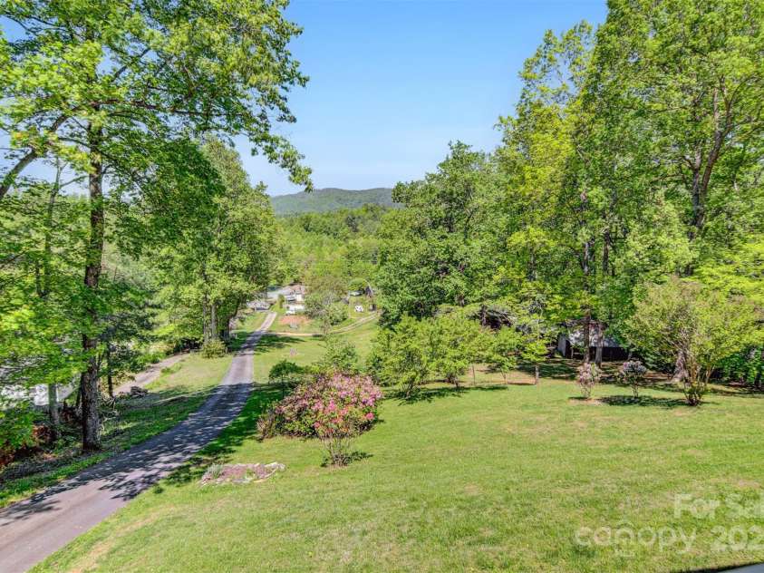 2196 Uphill Lane, Lenoir, NC 28645.  MLS# CAR4294545, YatesRealty ID 11106. 