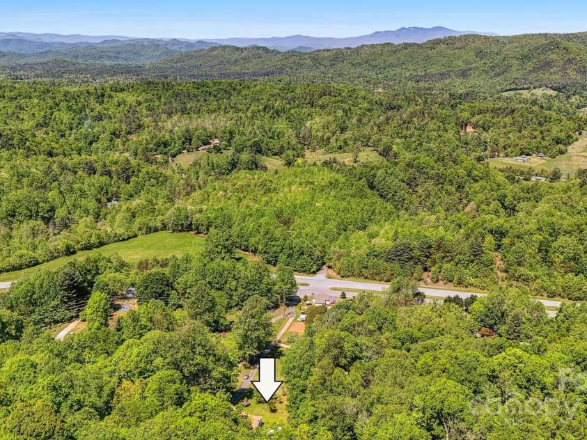 2196 Uphill Lane, Lenoir, NC 28645.  MLS# CAR4294545, YatesRealty ID 11106. 