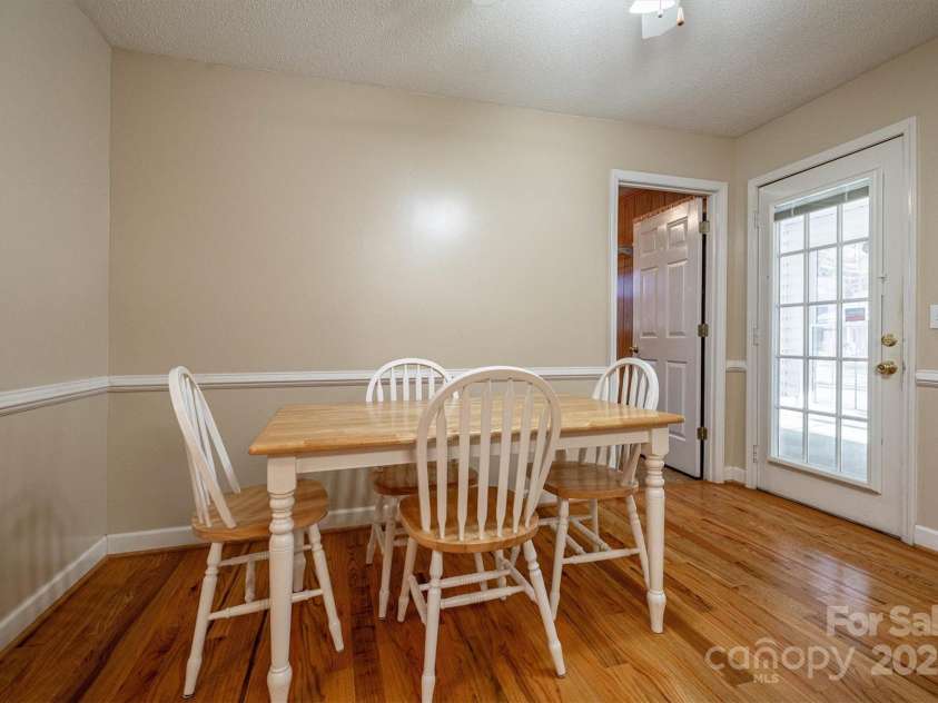 2196 Uphill Lane, Lenoir, NC 28645.  MLS# CAR4322774, YatesRealty ID 11106. 