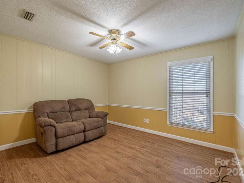 2196 Uphill Lane, Lenoir, NC 28645.  MLS# CAR4322774, YatesRealty ID 11106. 