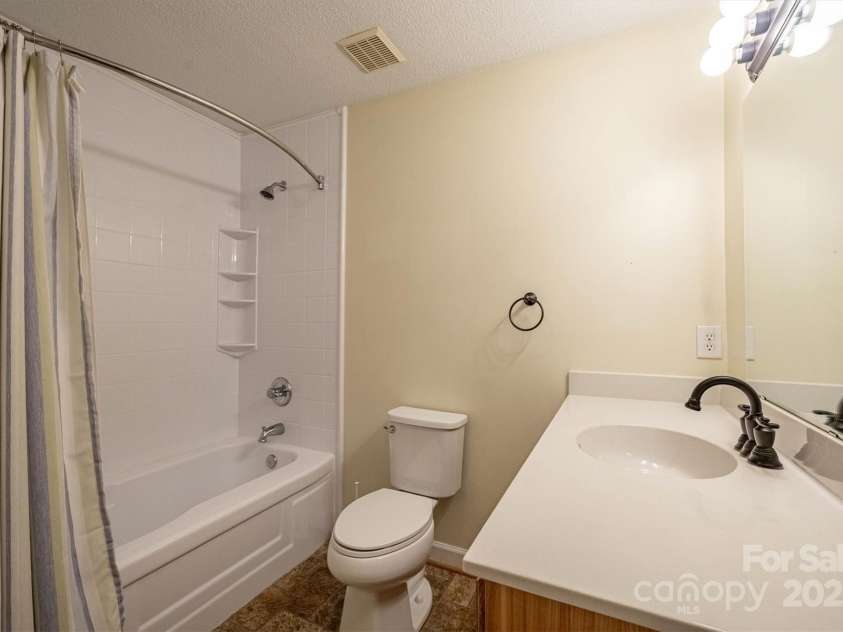 2196 Uphill Lane, Lenoir, NC 28645.  MLS# CAR4322774, YatesRealty ID 11106. 