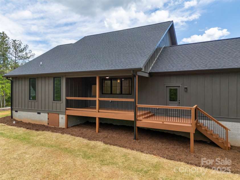 109 Ashley Court, Mill Spring, NC 28756.  MLS# CAR4255140, YatesRealty ID 11107. 