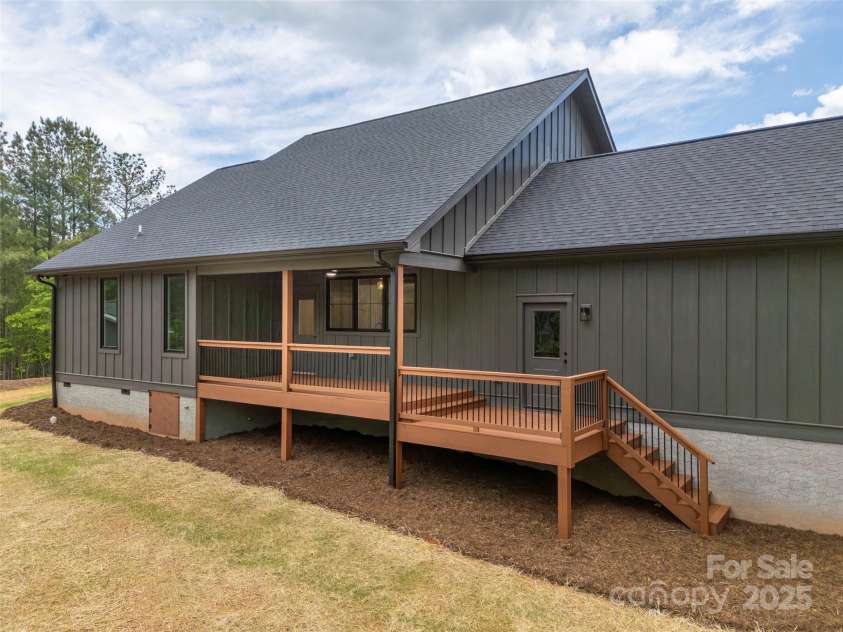 109 Ashley Court, Mill Spring, NC 28756.  MLS# CAR4255140, YatesRealty ID 11107. 