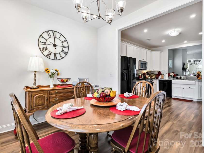 7336 Overjoyed Crossing, Charlotte, NC 28215.  MLS# CAR4227353, YatesRealty ID 11108. 