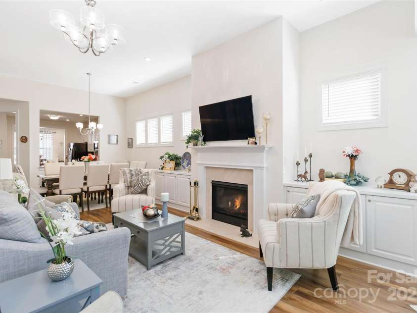 7336 Overjoyed Crossing, Charlotte, NC 28215.  MLS# CAR4227353, YatesRealty ID 11108. 