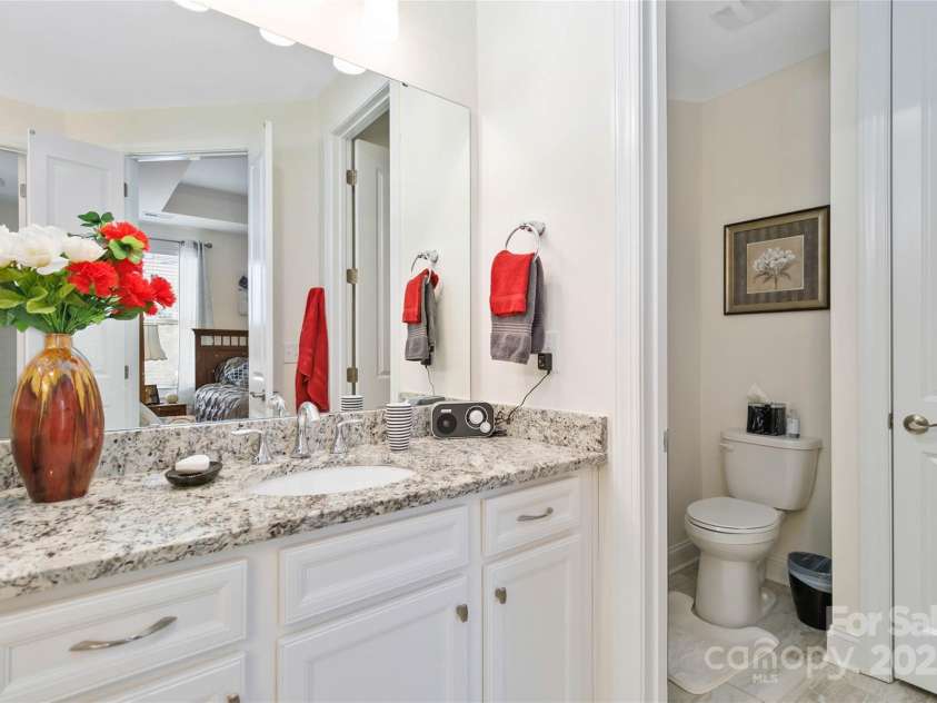 7336 Overjoyed Crossing, Charlotte, NC 28215.  MLS# CAR4227353, YatesRealty ID 11108. 