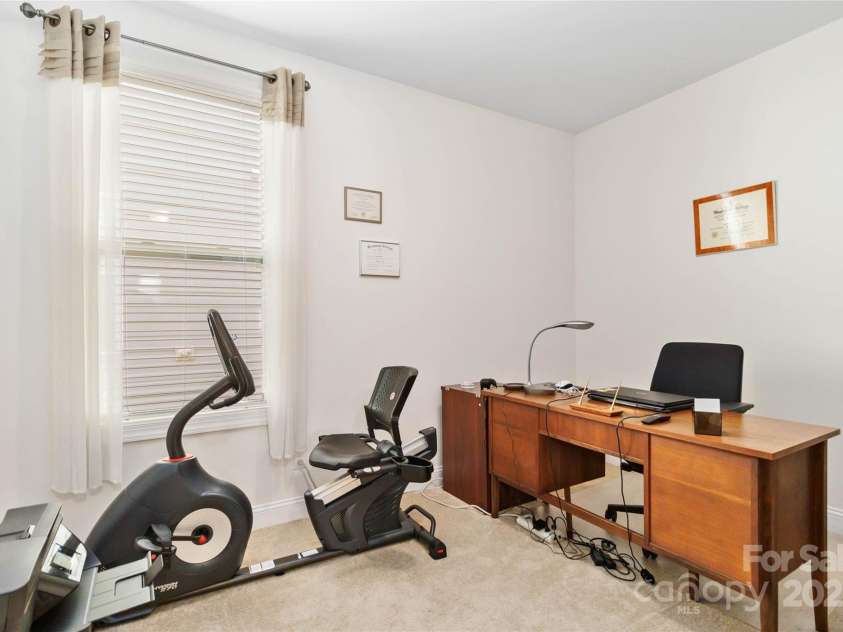 7336 Overjoyed Crossing, Charlotte, NC 28215.  MLS# CAR4227353, YatesRealty ID 11108. 