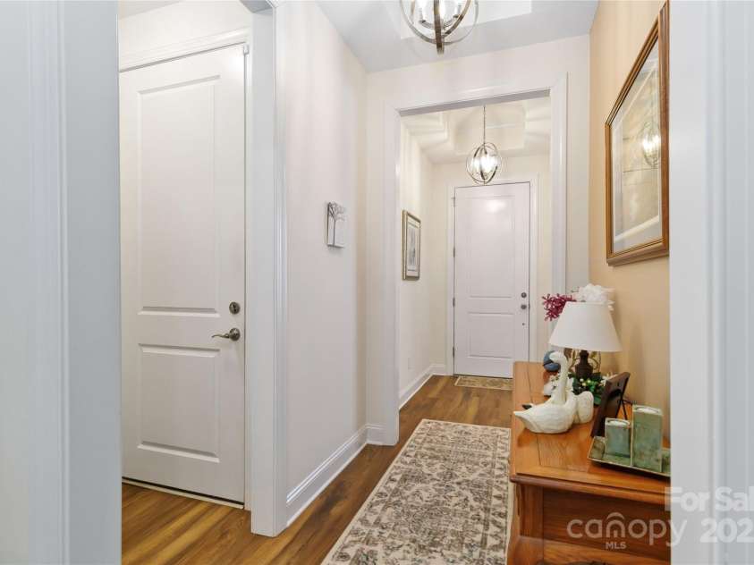 7336 Overjoyed Crossing, Charlotte, NC 28215.  MLS# CAR4227353, YatesRealty ID 11108. 