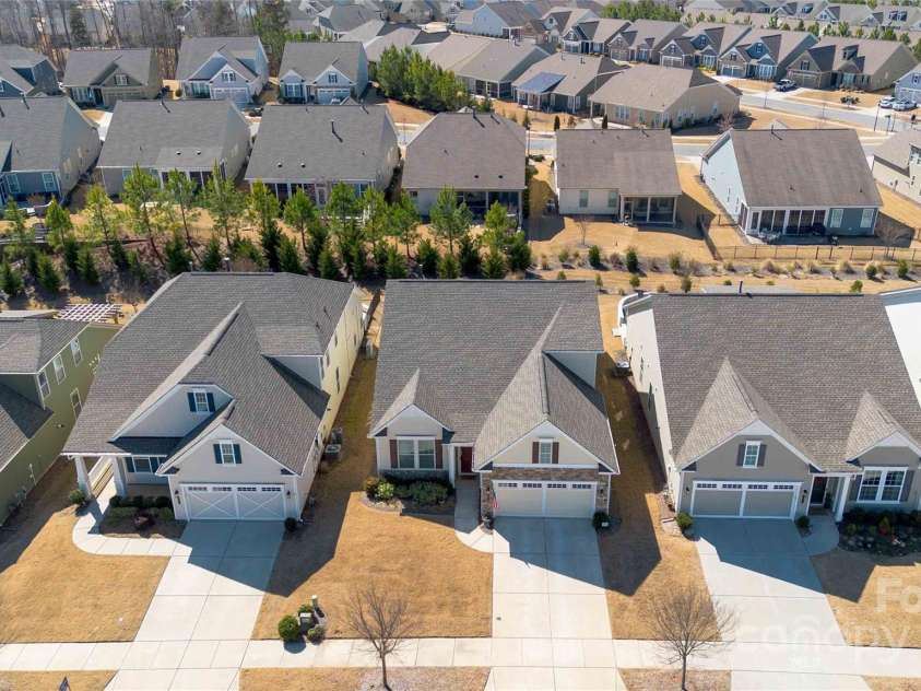 7336 Overjoyed Crossing, Charlotte, NC 28215.  MLS# CAR4227353, YatesRealty ID 11108. 