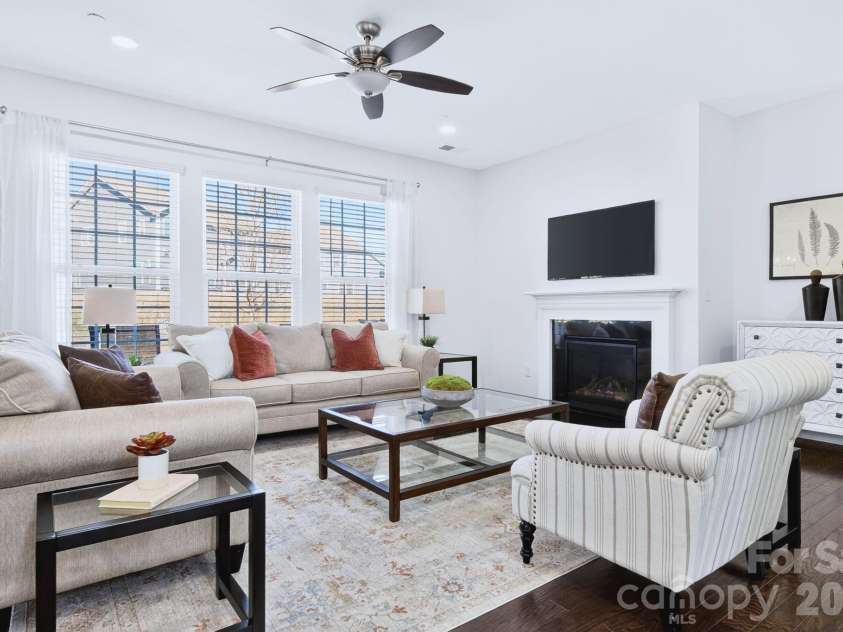9635 Herringbone Lane, Concord, NC 28027.  MLS# CAR4354389, YatesRealty ID 11108. Great Room 
